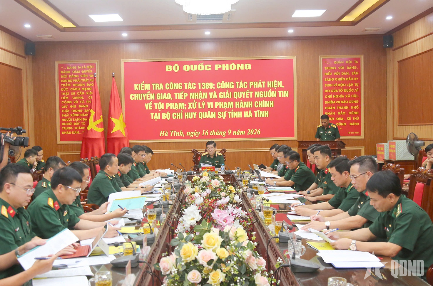 Thượng tướng Nguyễn Văn Gấu kiểm tra công tác 1389 tại Hà Tĩnh